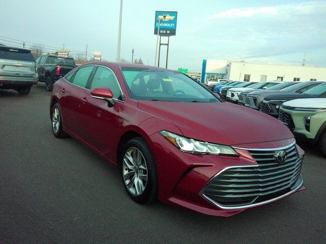 2022 Toyota Avalon XLE