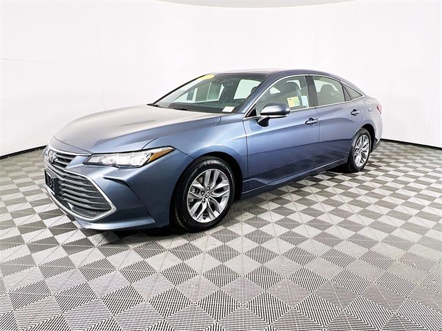 2022 Toyota Avalon XLE