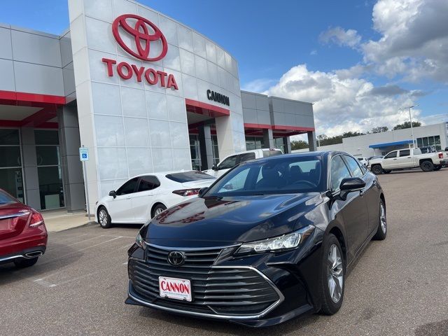 2022 Toyota Avalon XLE