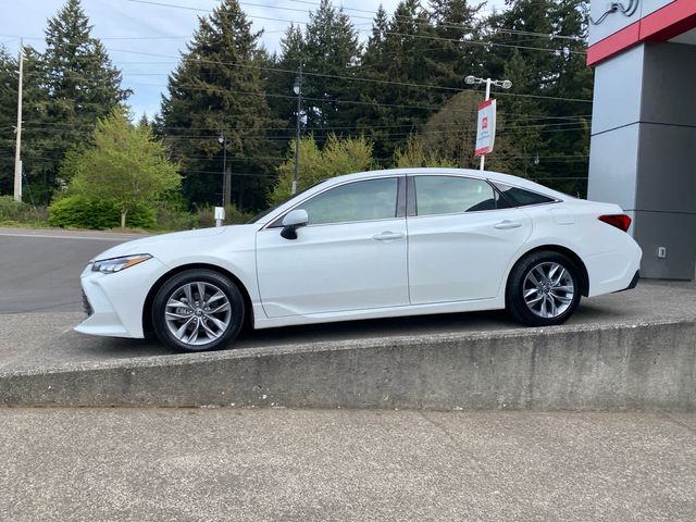 2022 Toyota Avalon XLE