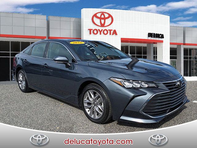 2022 Toyota Avalon XLE