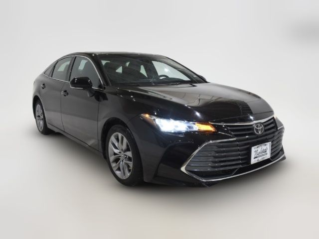 2022 Toyota Avalon XLE