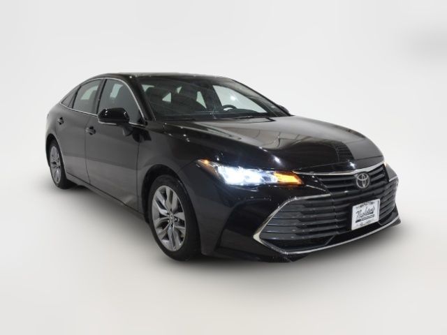 2022 Toyota Avalon XLE