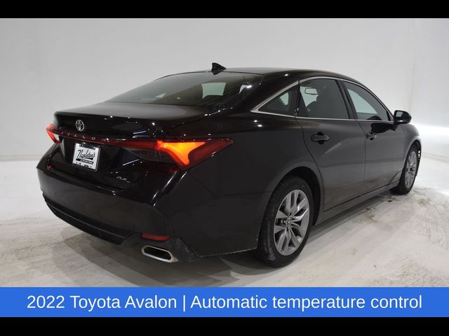 2022 Toyota Avalon XLE