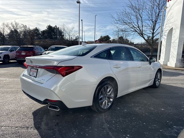 2022 Toyota Avalon XLE