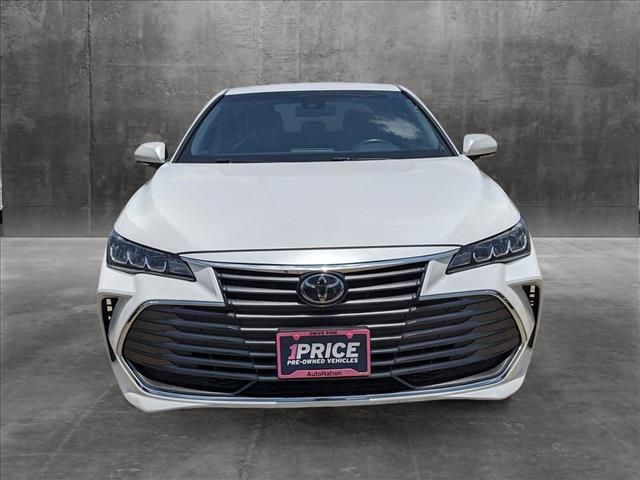 2022 Toyota Avalon XLE