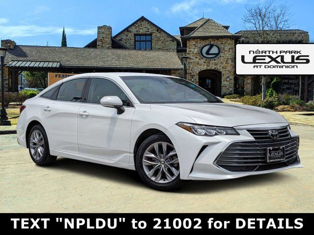 2022 Toyota Avalon XLE