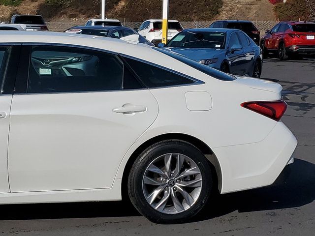 2022 Toyota Avalon XLE