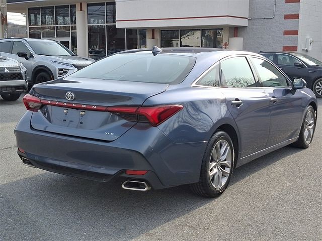 2022 Toyota Avalon XLE