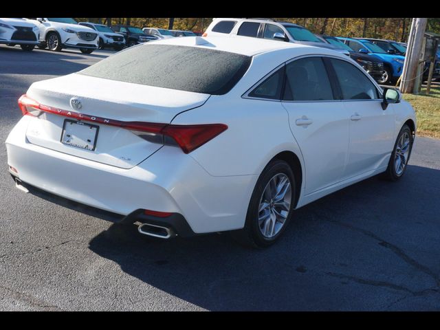 2022 Toyota Avalon XLE