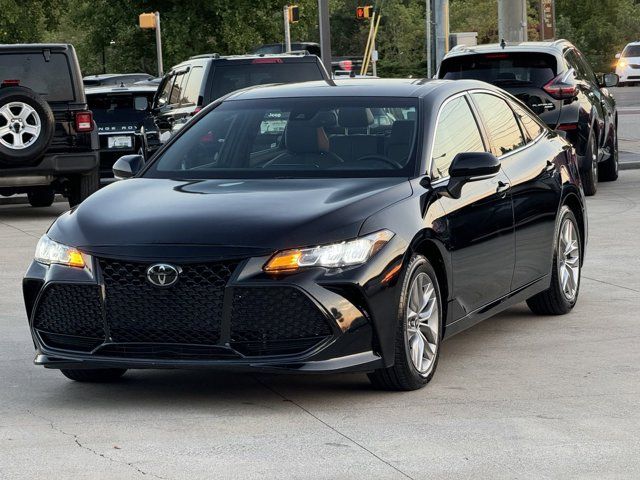 2022 Toyota Avalon XLE