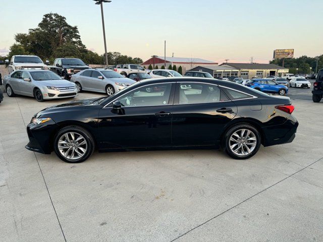 2022 Toyota Avalon XLE