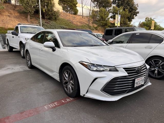 2022 Toyota Avalon XLE