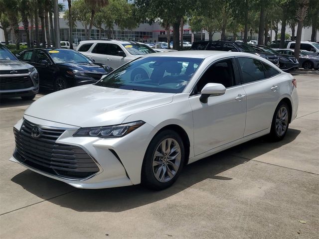 2022 Toyota Avalon XLE