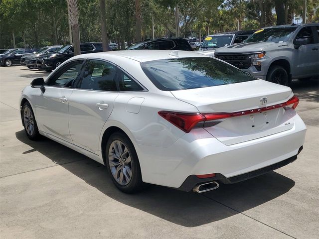 2022 Toyota Avalon XLE