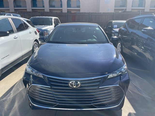 2022 Toyota Avalon XLE