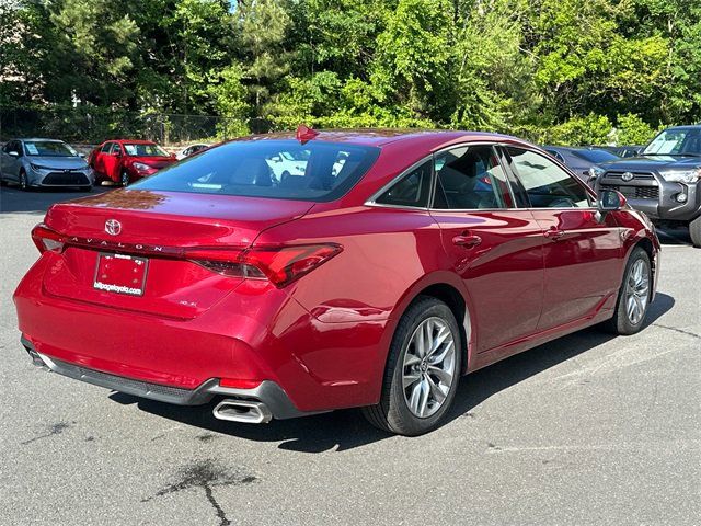 2022 Toyota Avalon XLE