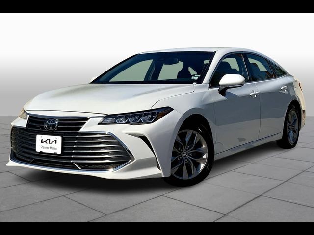 2022 Toyota Avalon XLE