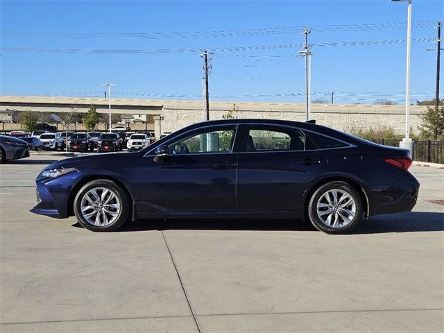 2022 Toyota Avalon XLE