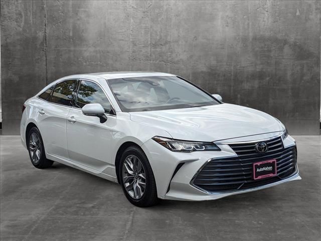 2022 Toyota Avalon XLE