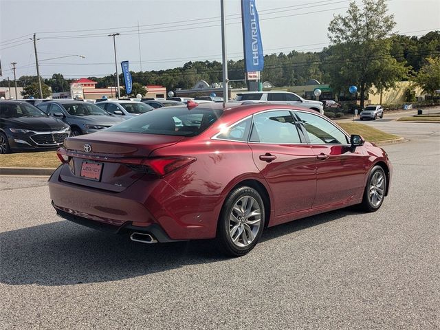 2022 Toyota Avalon XLE