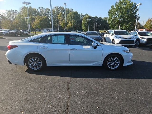 2022 Toyota Avalon XLE