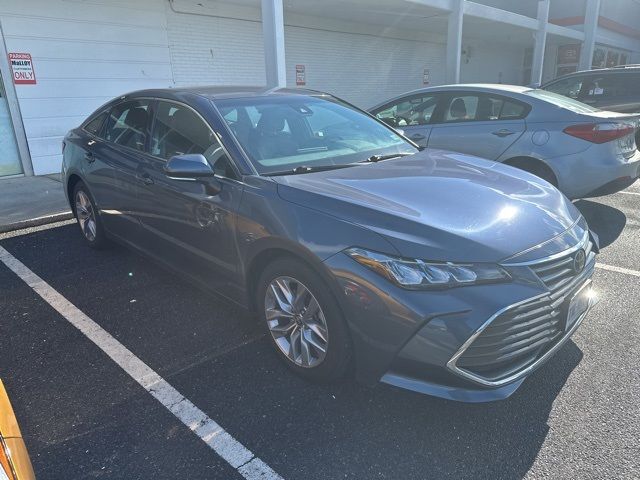 2022 Toyota Avalon XLE