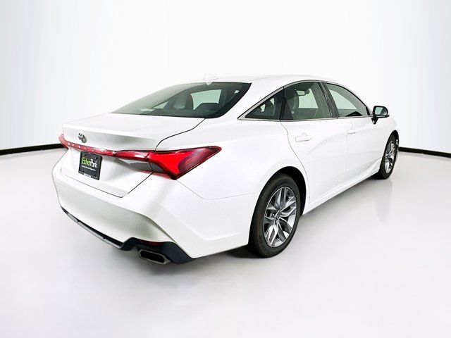 2022 Toyota Avalon XLE