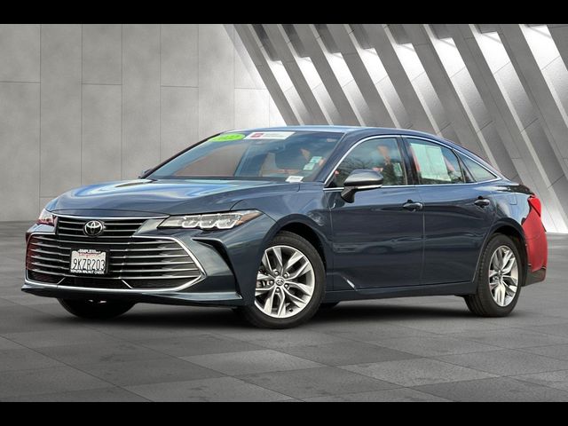 2022 Toyota Avalon XLE