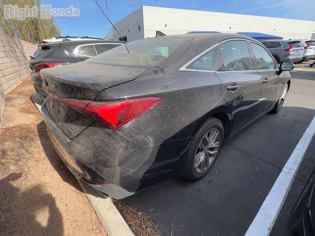 2022 Toyota Avalon XLE