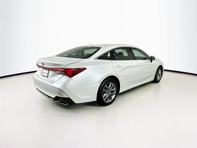 2022 Toyota Avalon XLE