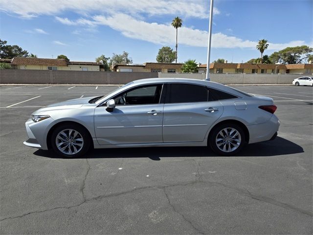 2022 Toyota Avalon XLE