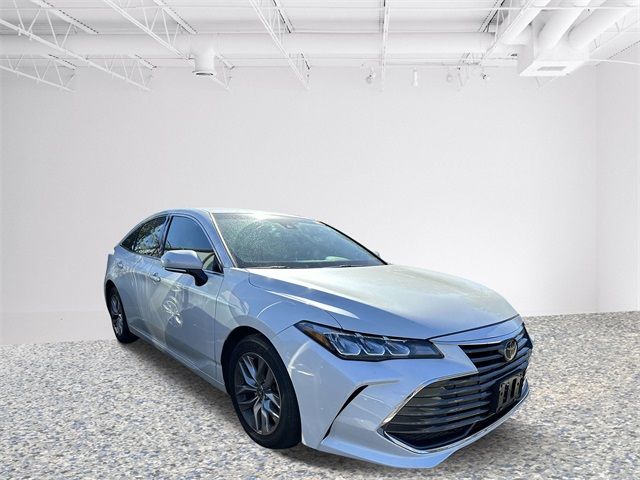 2022 Toyota Avalon XLE