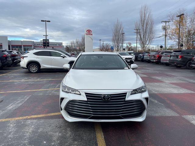 2022 Toyota Avalon XLE