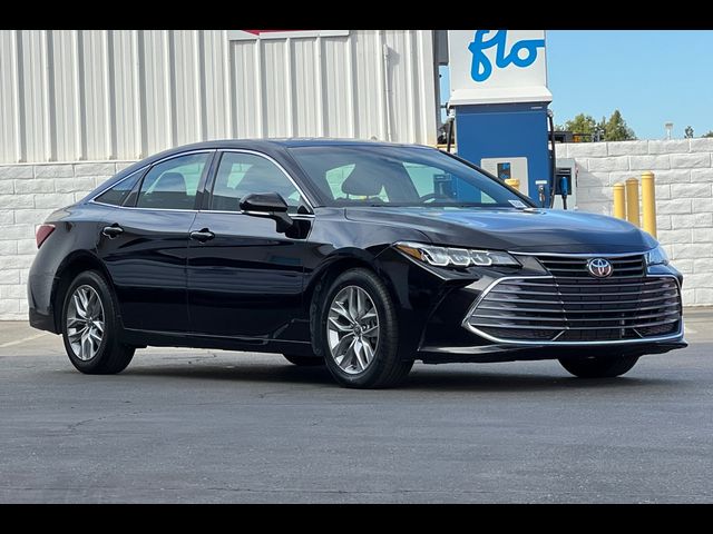 2022 Toyota Avalon XLE