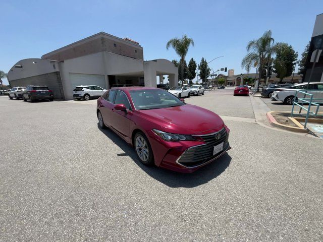 2022 Toyota Avalon XLE