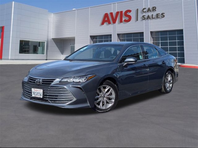 2022 Toyota Avalon XLE