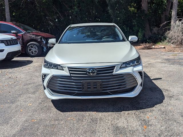 2022 Toyota Avalon XLE