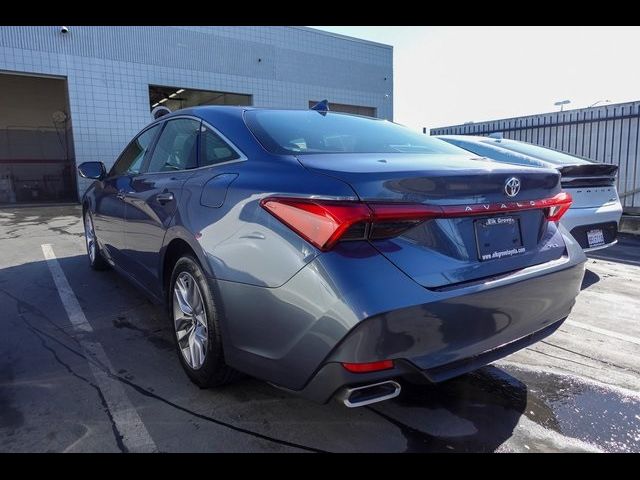 2022 Toyota Avalon XLE