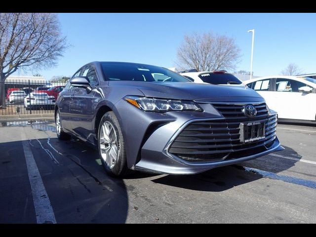 2022 Toyota Avalon XLE