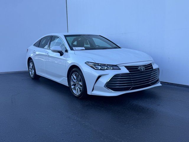 2022 Toyota Avalon XLE