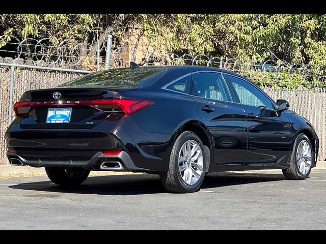 2022 Toyota Avalon XLE