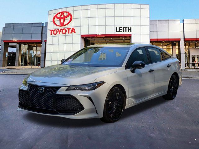 2022 Toyota Avalon Hybrid XSE Nightshade