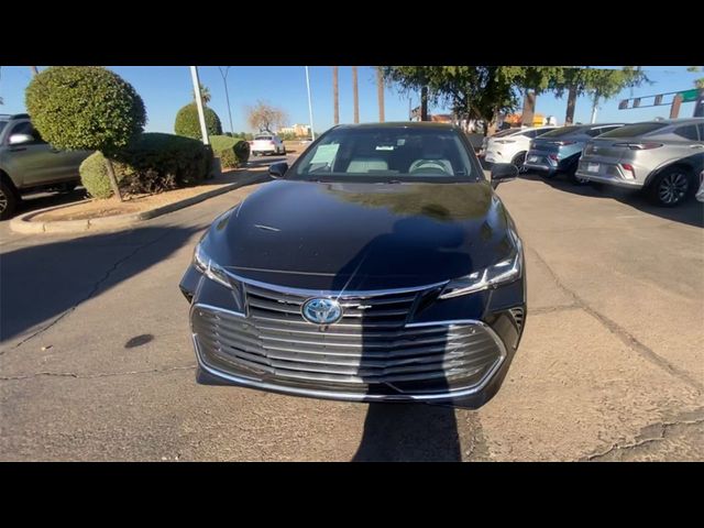 2022 Toyota Avalon Hybrid Limited