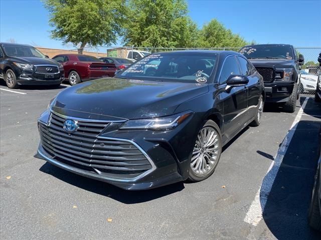 2022 Toyota Avalon Hybrid Limited