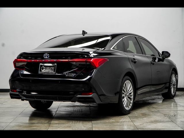 2022 Toyota Avalon Hybrid Limited