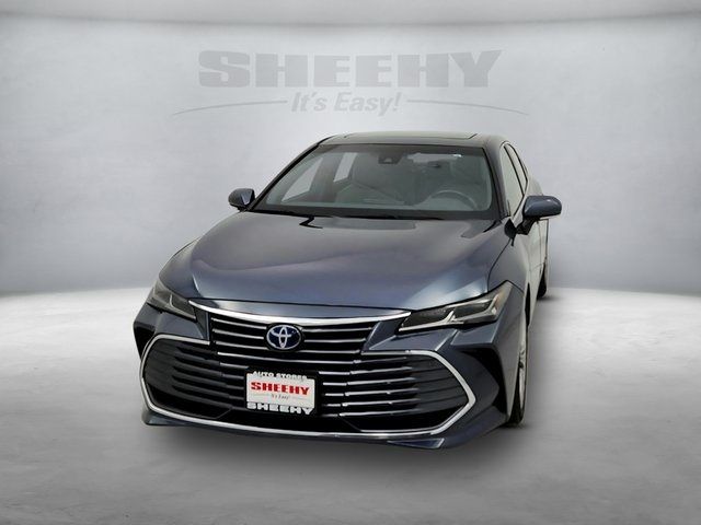 2022 Toyota Avalon Hybrid Limited