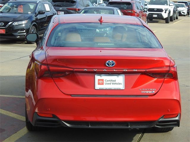 2022 Toyota Avalon Hybrid Limited