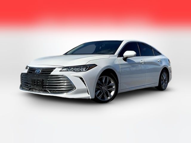 2022 Toyota Avalon Hybrid XLE