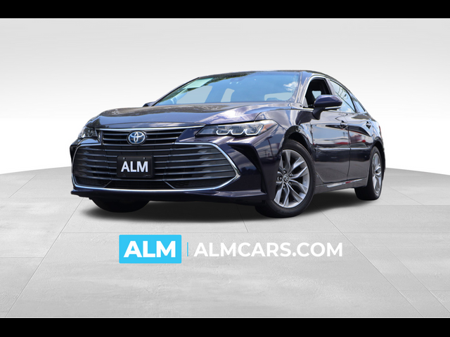 2022 Toyota Avalon Hybrid XLE